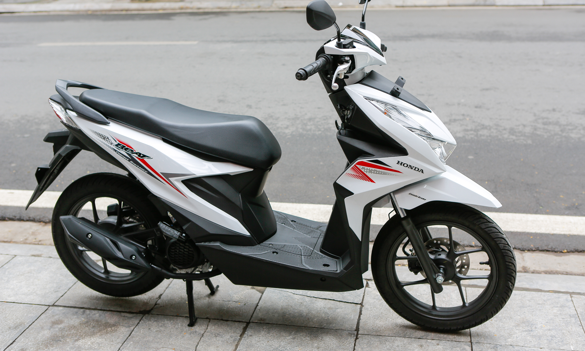 Honda Beat V Vi T Nam Gi T Tri U Ng I Th Yamaha Mio M